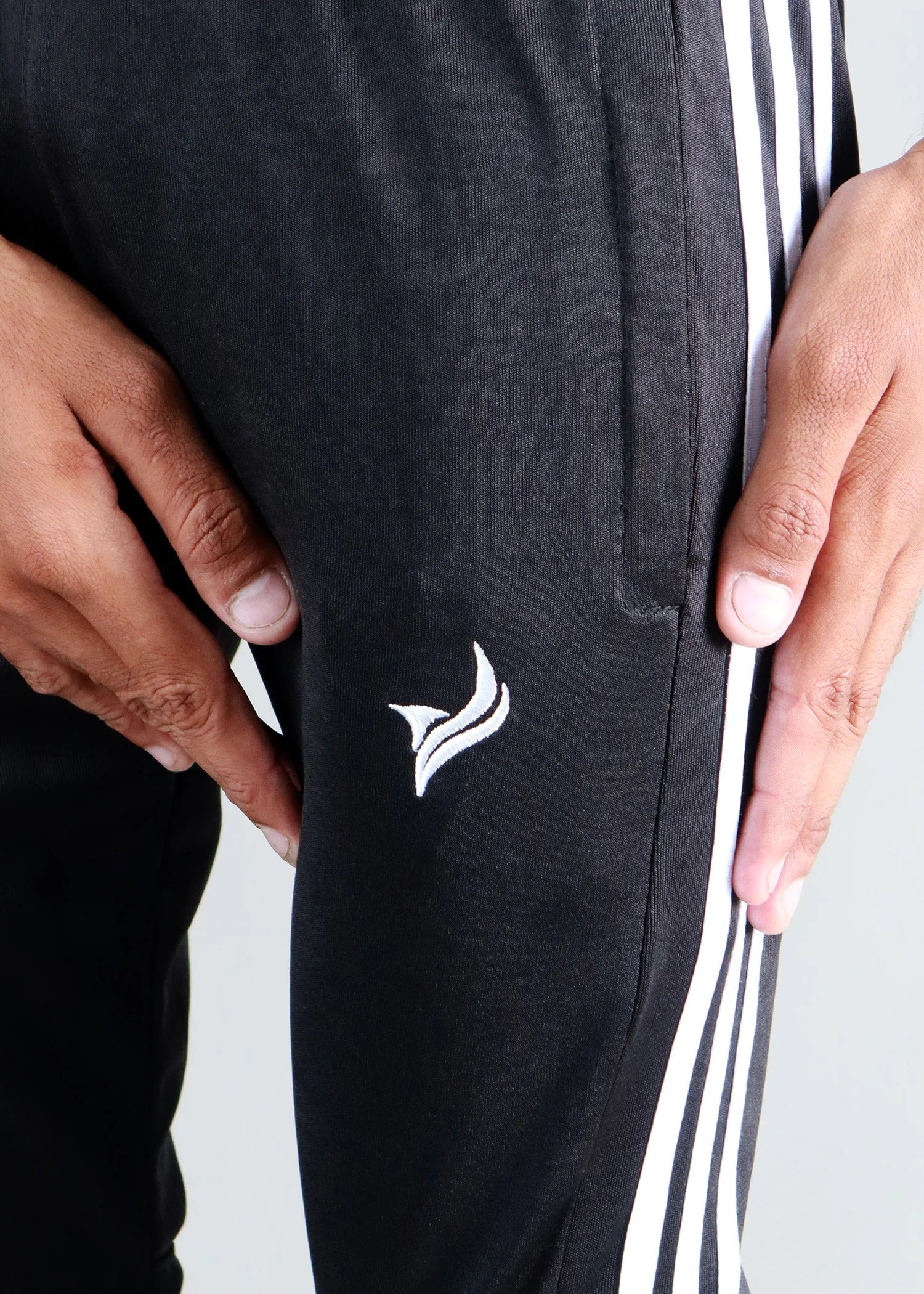 3 Stripe Dri-fit Trouser In Black
